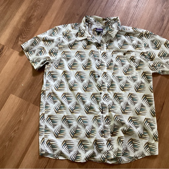 Patagonia men’s size xl organic cotton shirt. - Picture 2 of 5